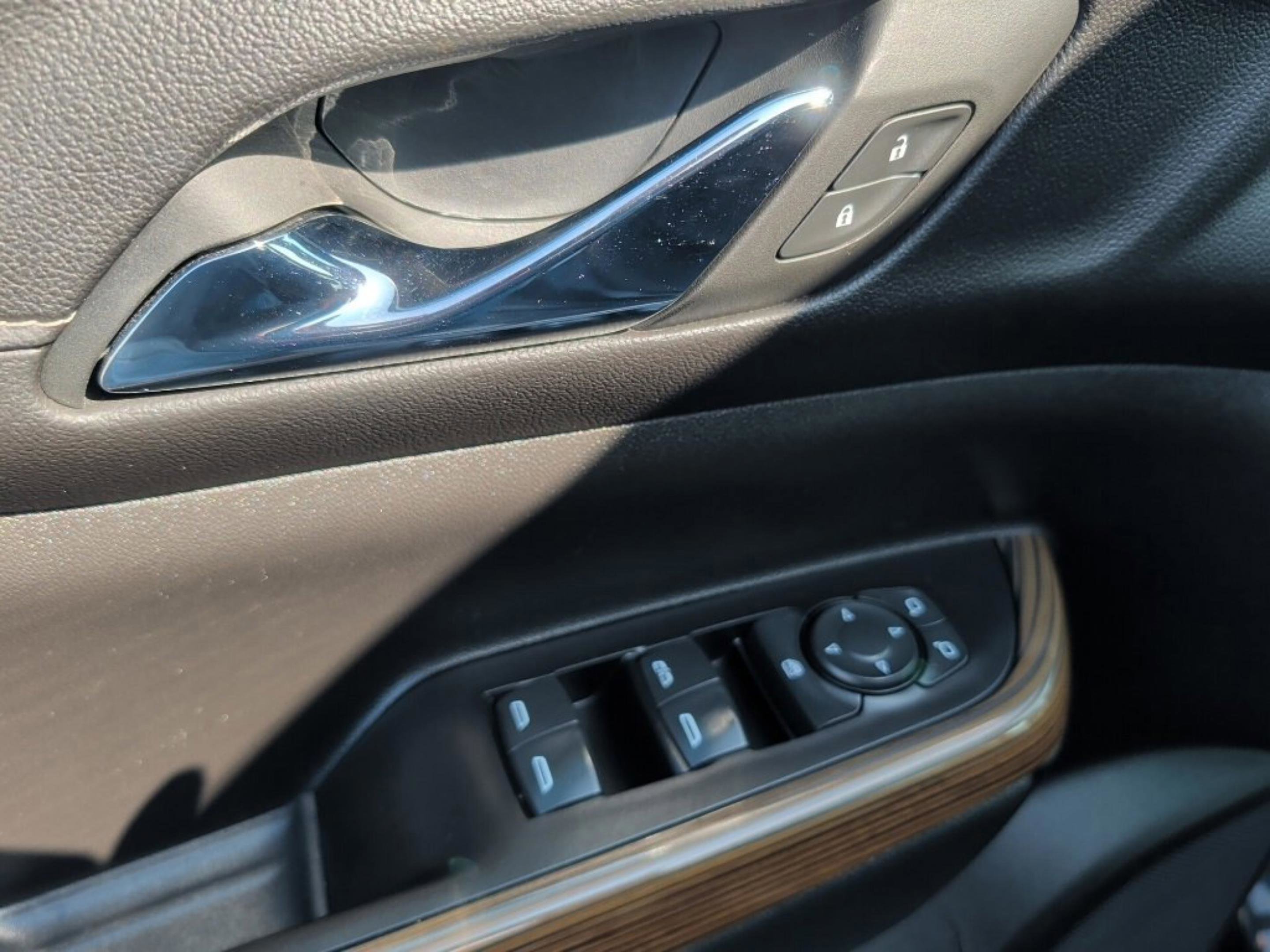 2023 GMC Acadia SLE - Photo 21