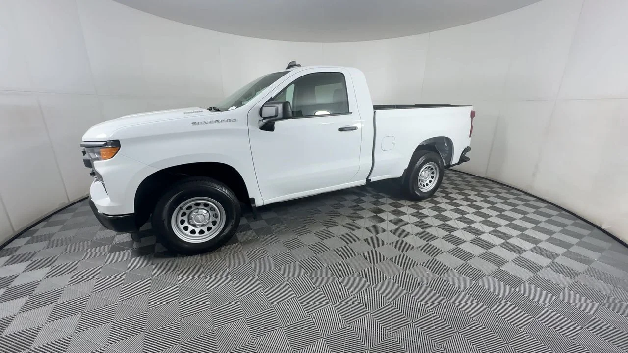 New 2026 Summit White Chevrolet WT image 88