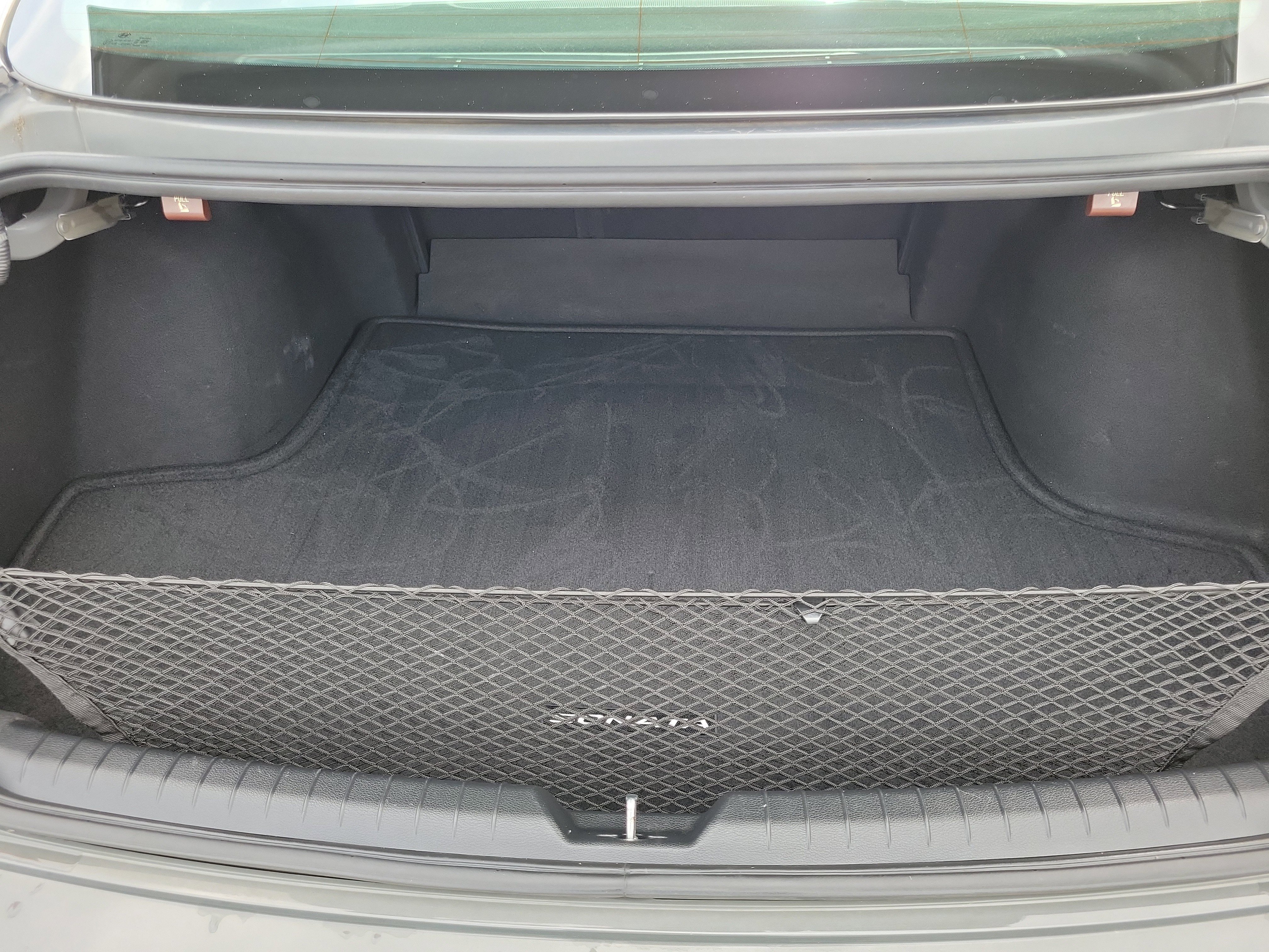 Used 2021 Hampton Gray Hyundai SEL Plus image 8