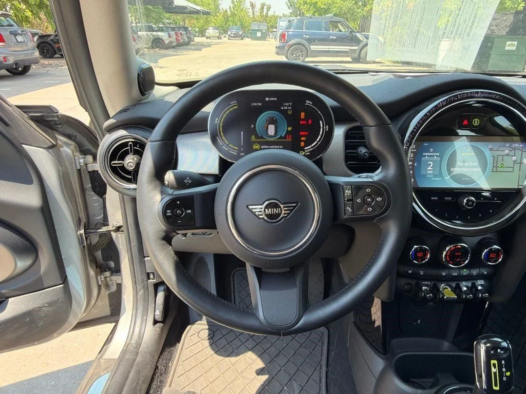 Used 2024 Silver MINI Cooper SE image 13