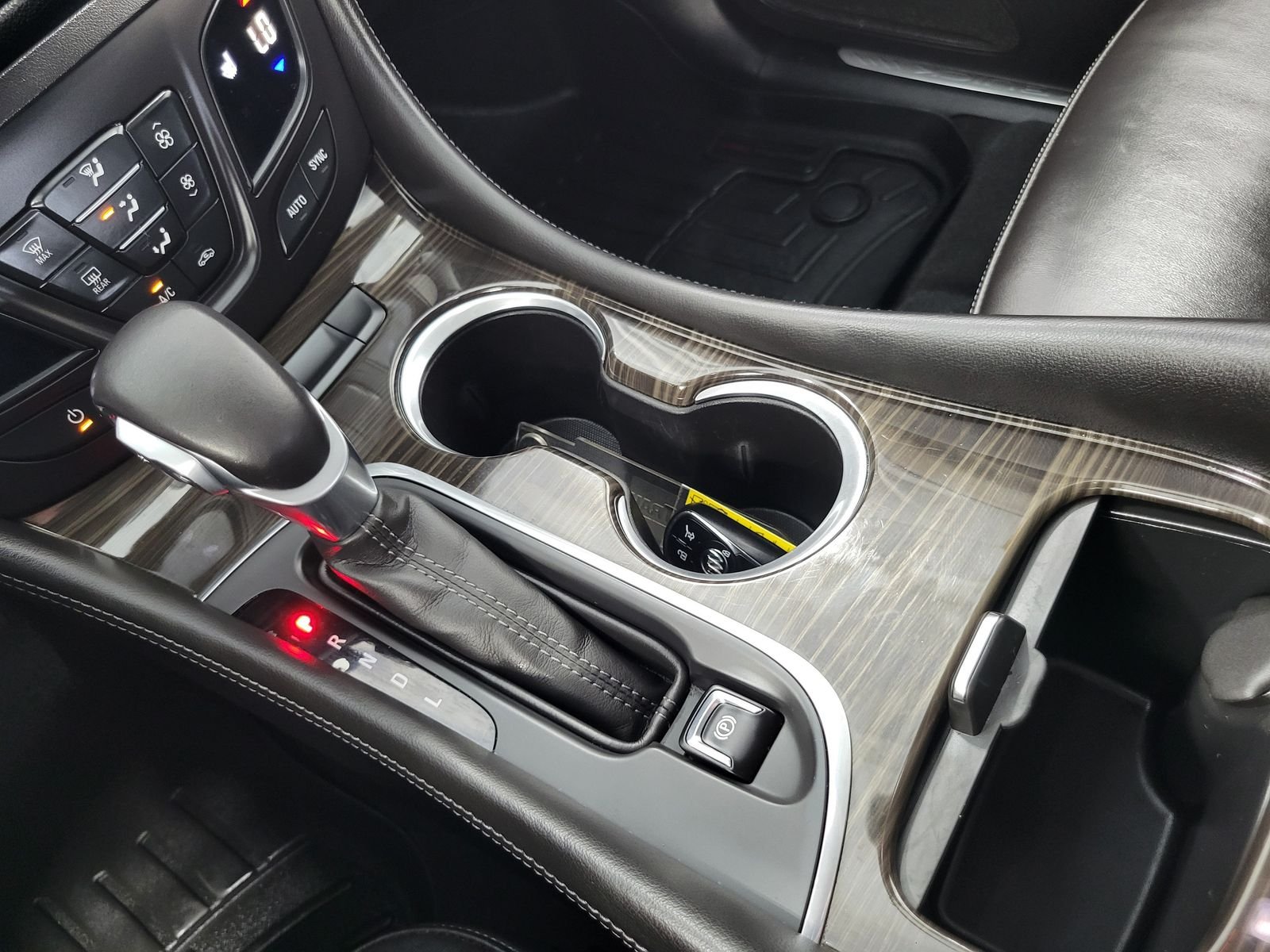 Used 2020 Gray Buick Essence image 22