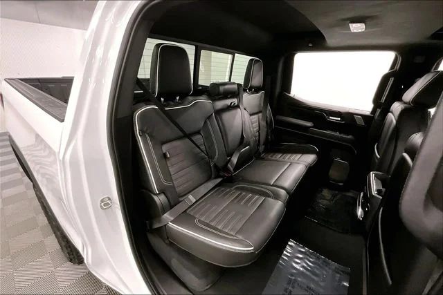 Used 2024 Summit White GMC AT4X image 26