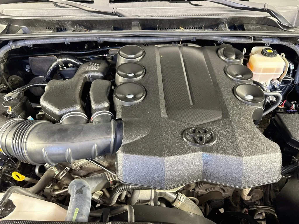 Used 2018 Midnight Black Metallic Toyota Limited image 38