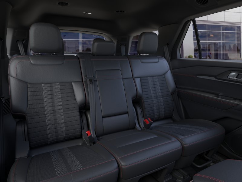 New 2025 Star White Metallic Tri-Coat Ford ST-Line image 11
