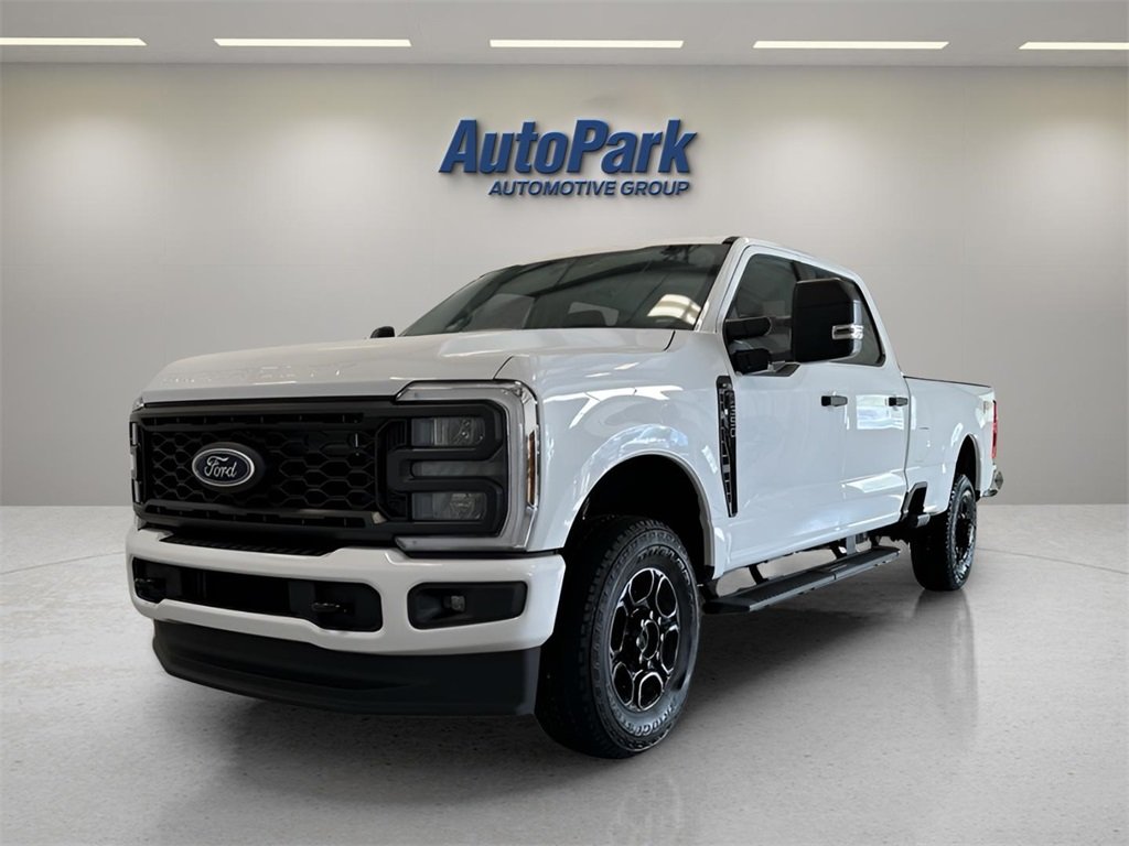 2026 Ford F-350 XL photo 3