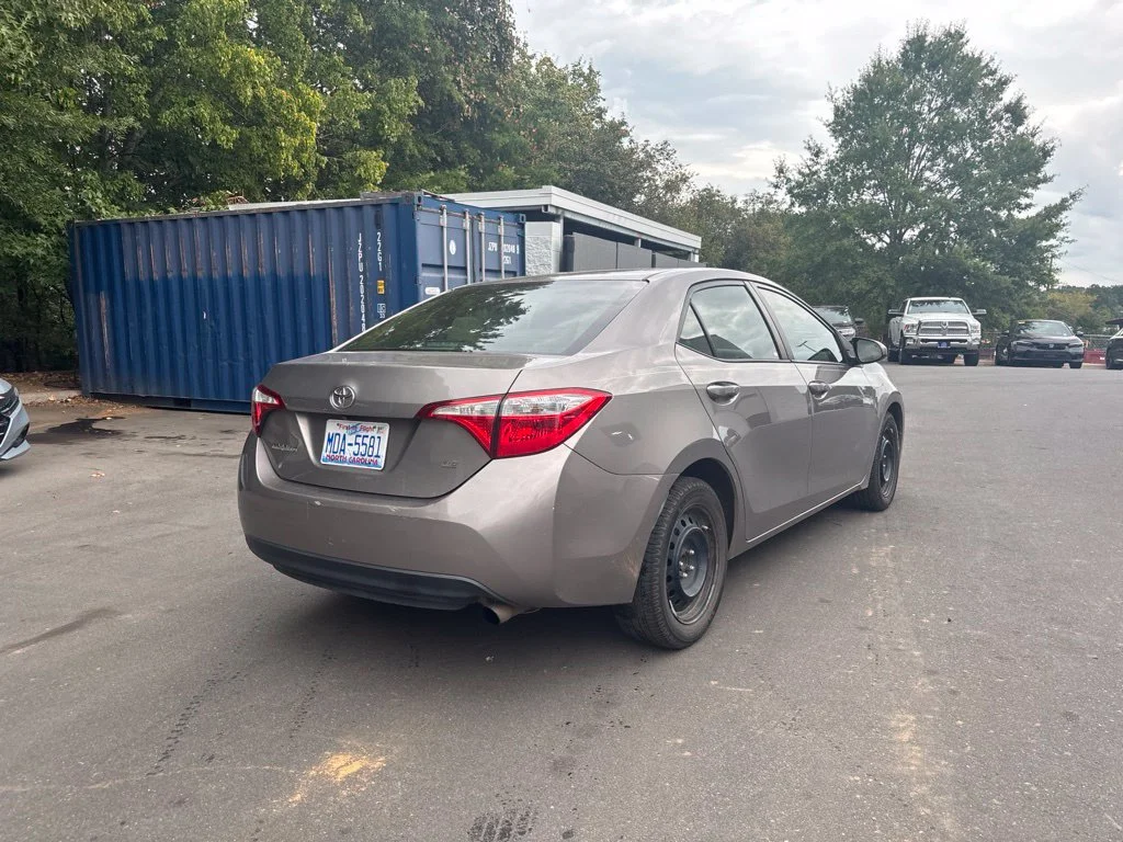 Used 2015 Brown Toyota LE image 5