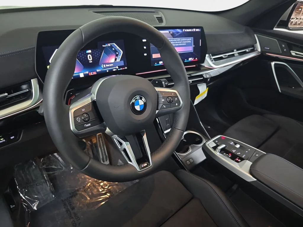 Used 2026 Space Silver Metallic BMW xDrive28i image 19