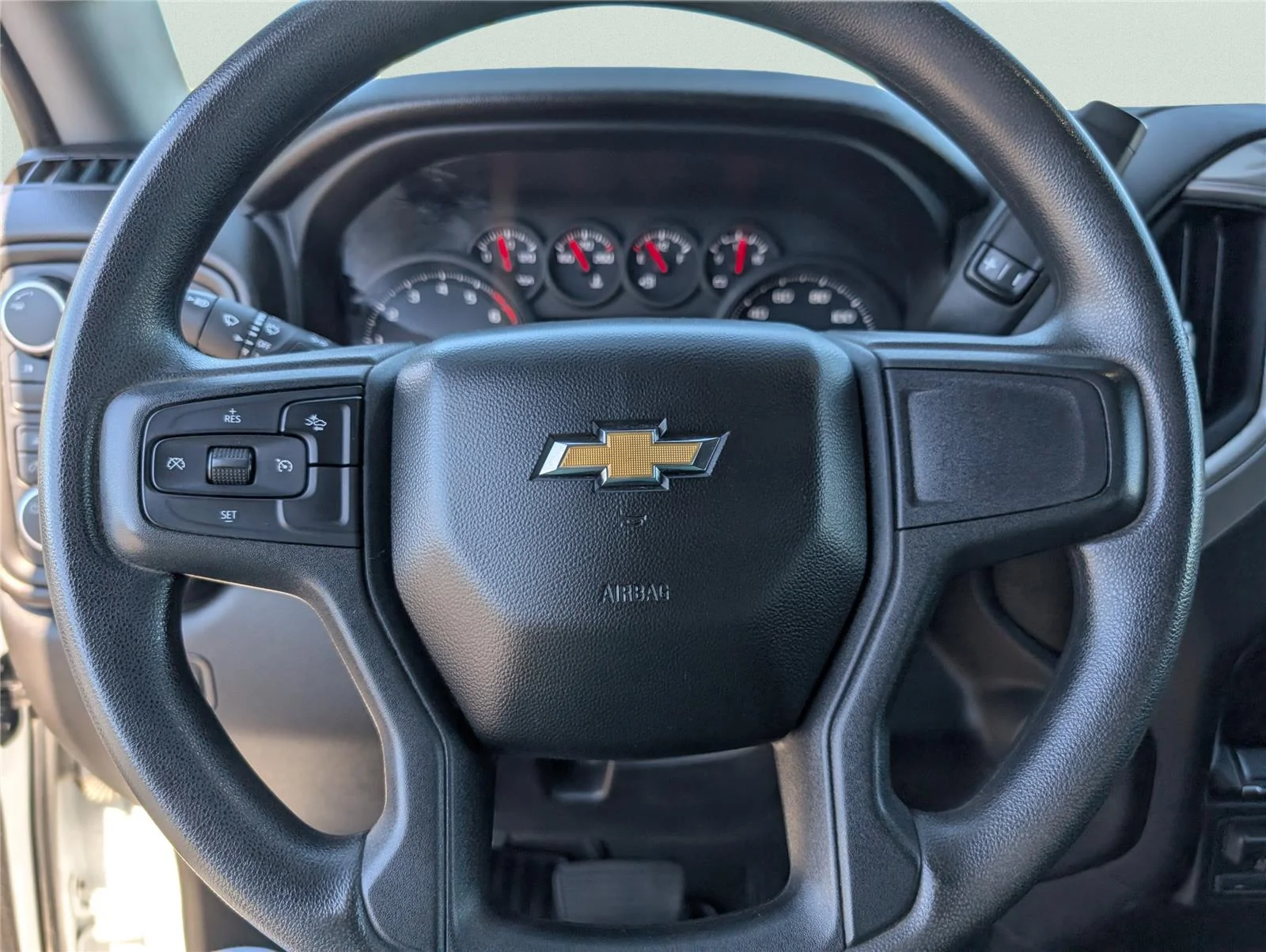 Used 2025 Summit White Chevrolet Custom image 25