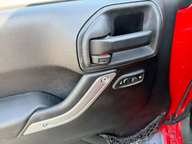 Used 2014 Red Jeep Unlimited Sahara image 15