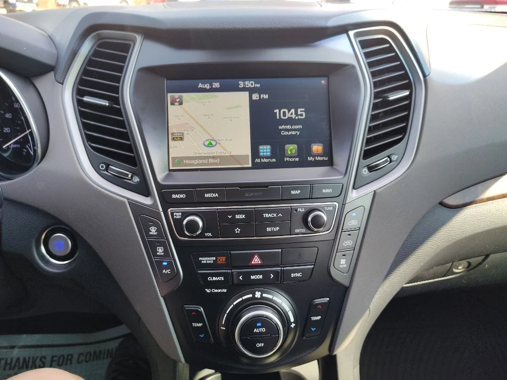 Used 2019 Monaco White Hyundai Limited Ultimate image 16