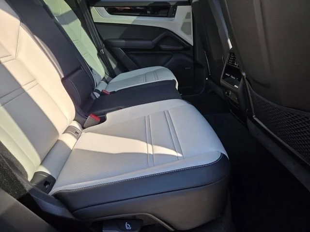2025 Porsche Cayenne S E-Hybrid - Photo 28