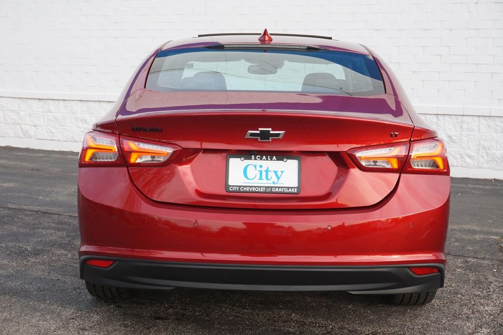 Used 2022 Red Chevrolet LT image 9
