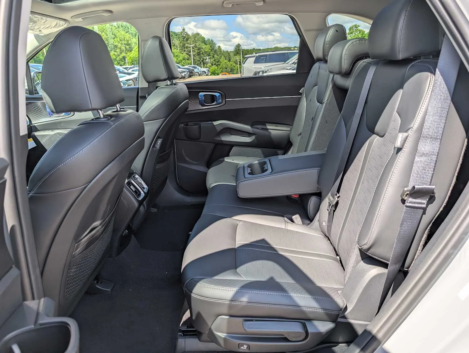 New 2026 Wolf Gray Kia S image 19