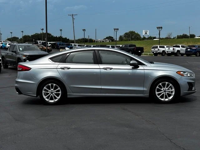 Used 2020 Silver Ford SE image 8