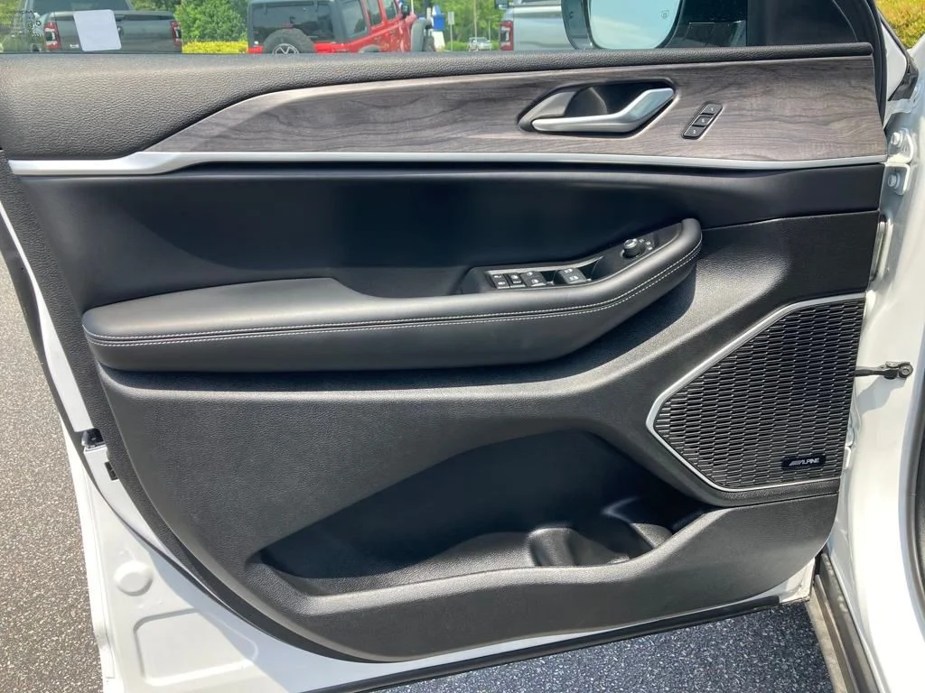 2024 Jeep Grand Cherokee 4xe - Photo 11