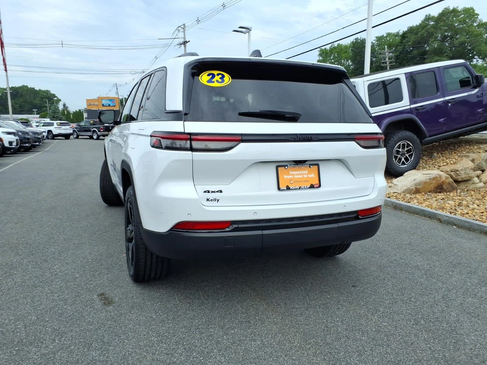 Certified Used 2023 Bright White Clearcoat Jeep Altitude image 10