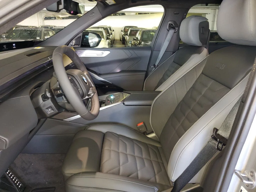 New 2027 Space Silver Metallic BMW  image 16