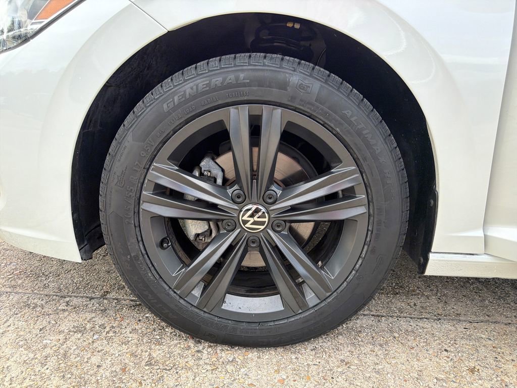 2023 Volkswagen Jetta SE - Photo 30