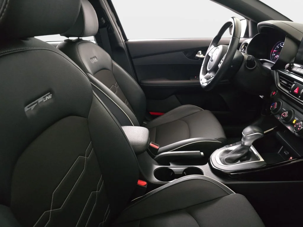 Used 2021 Black Kia GT-Line image 10