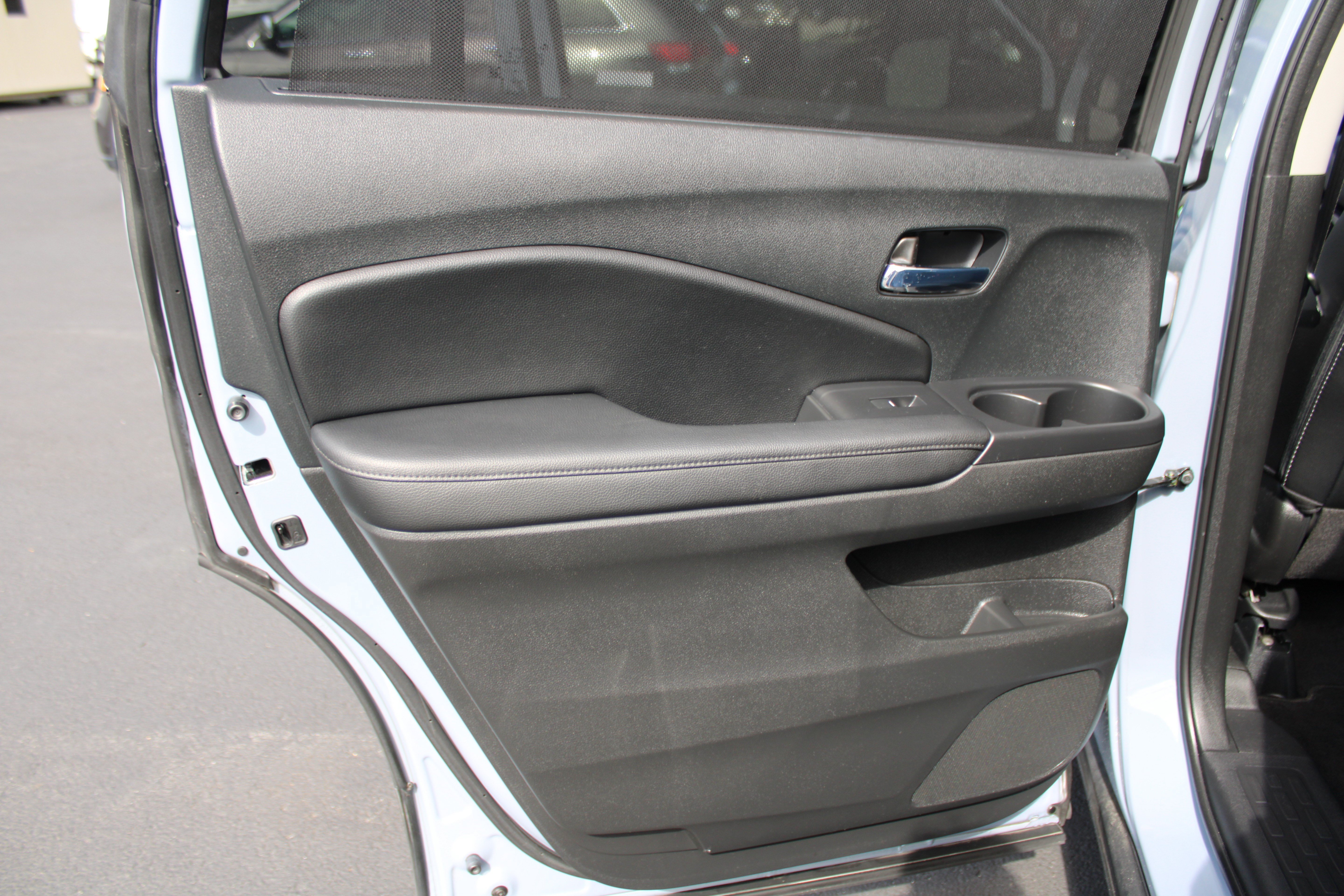 Used 2022 Sonic Gray Pearl Honda Elite image 23
