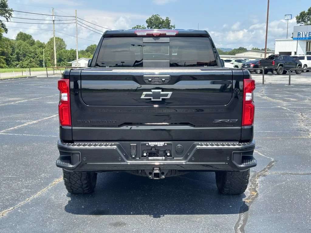 Used 2025 Black Chevrolet ZR2 image 8