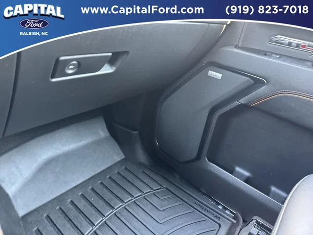 Used 2024 Gray GMC AT4 image 28