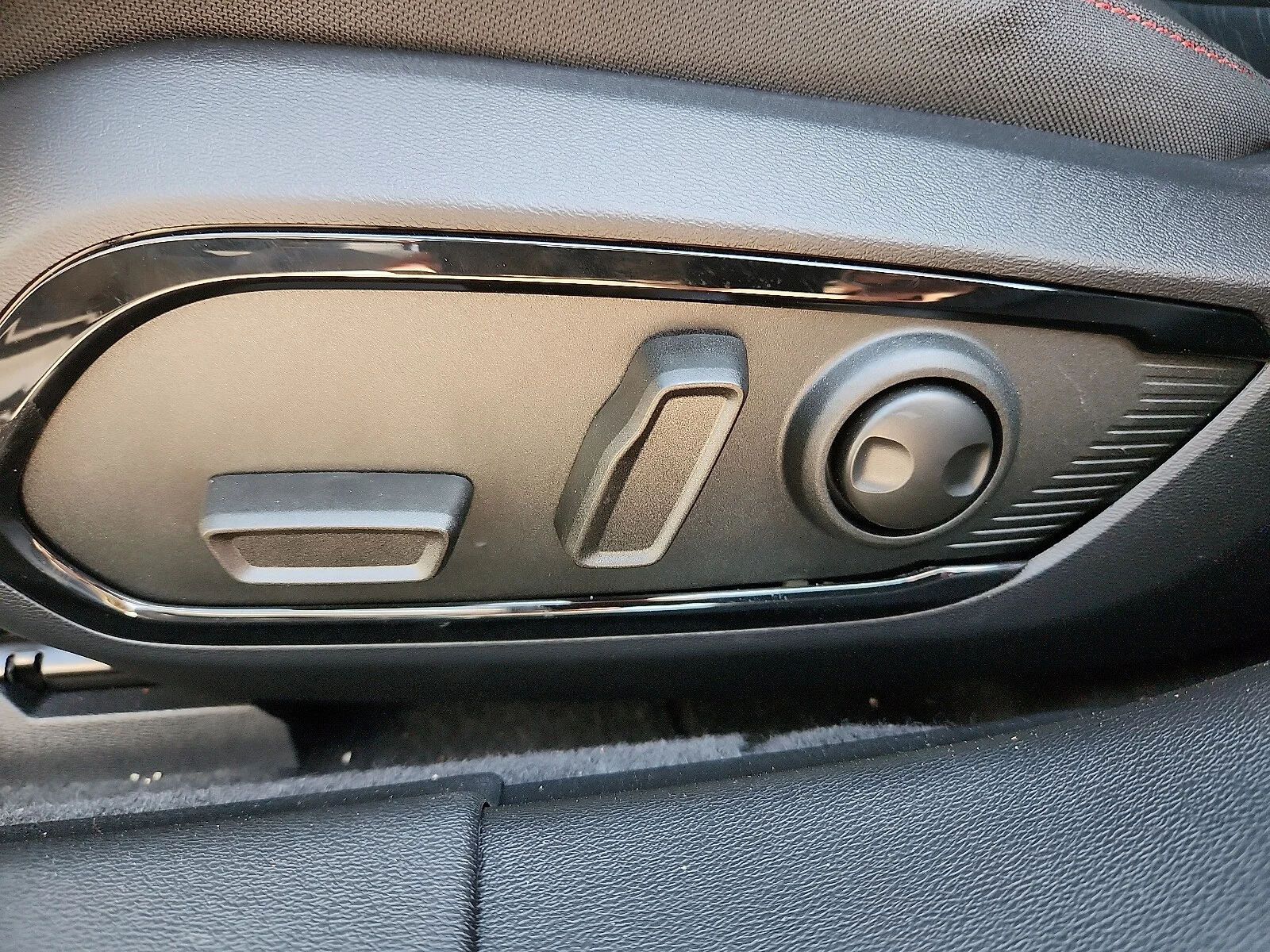 New 2026 White Dodge SCAT PACK 4-DOOR AWD image 13