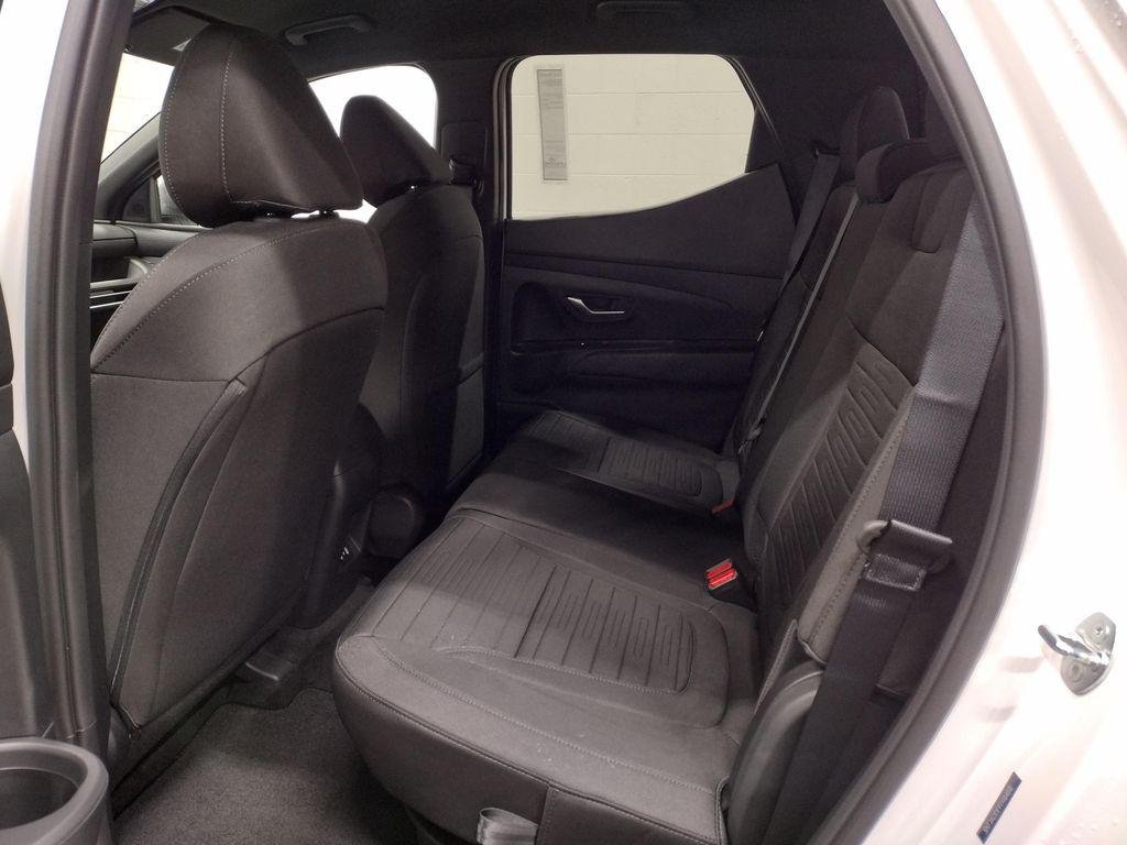 New 2026 White Hyundai SE image 21
