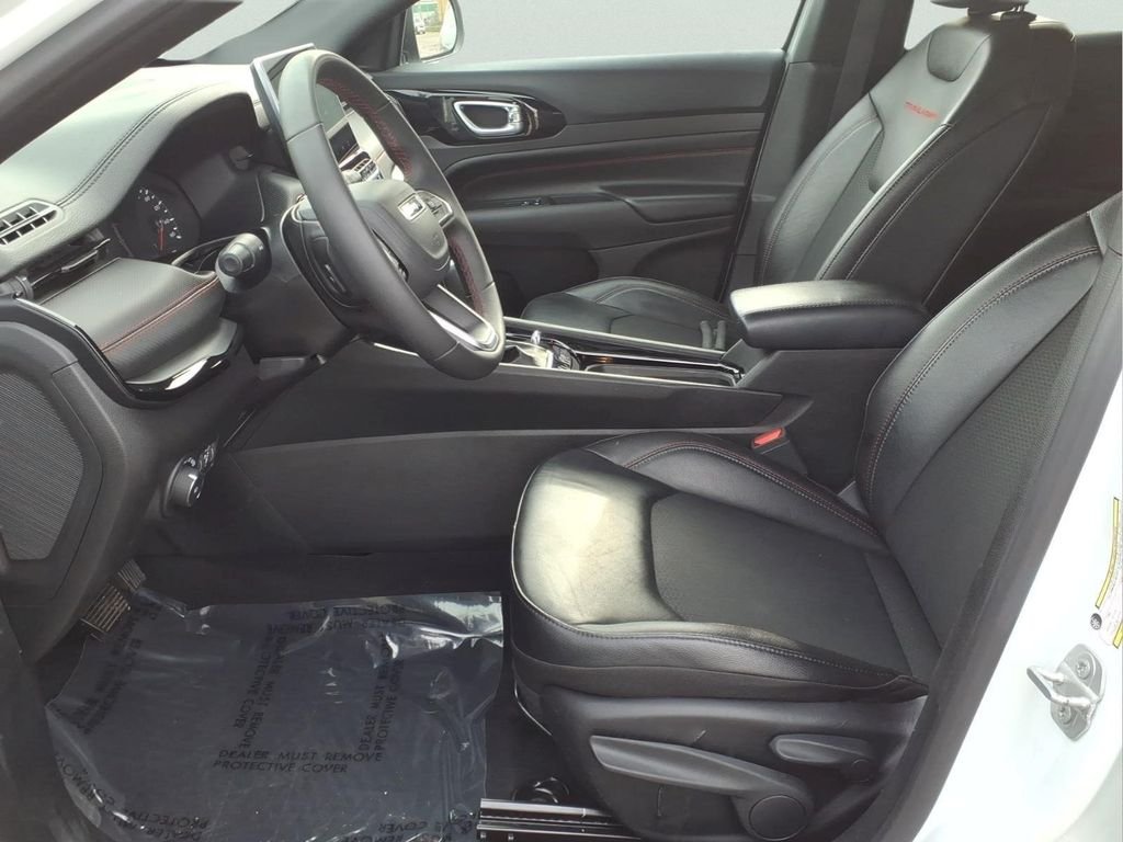Used 2025 White Jeep Trailhawk 4x4 image 21