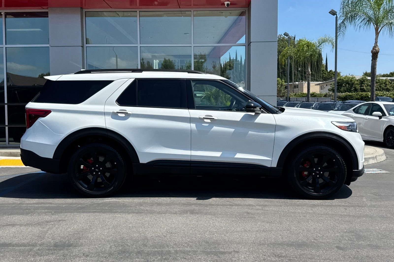 Used 2023 White Ford ST image 4