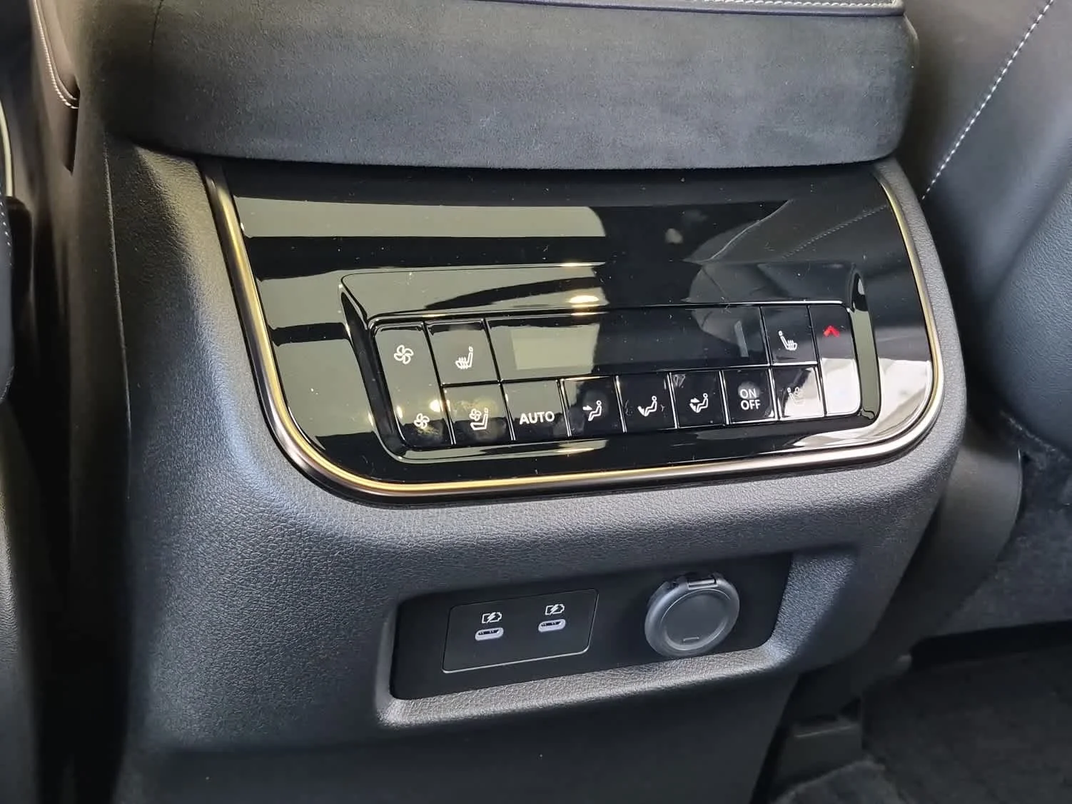 2026 INFINITI QX80 Sport - Photo 9