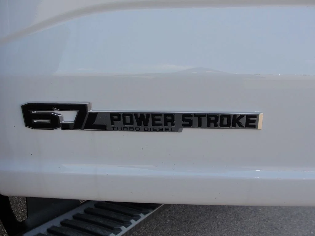 New 2025 Oxford White Ford F-550® XL image 10