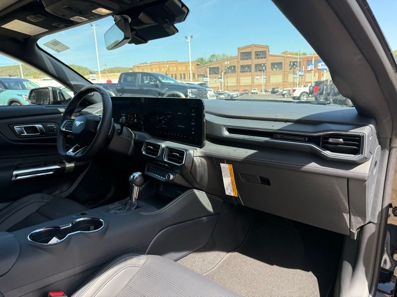 2025 Ford Mustang GT Premium Convertible - Photo 14
