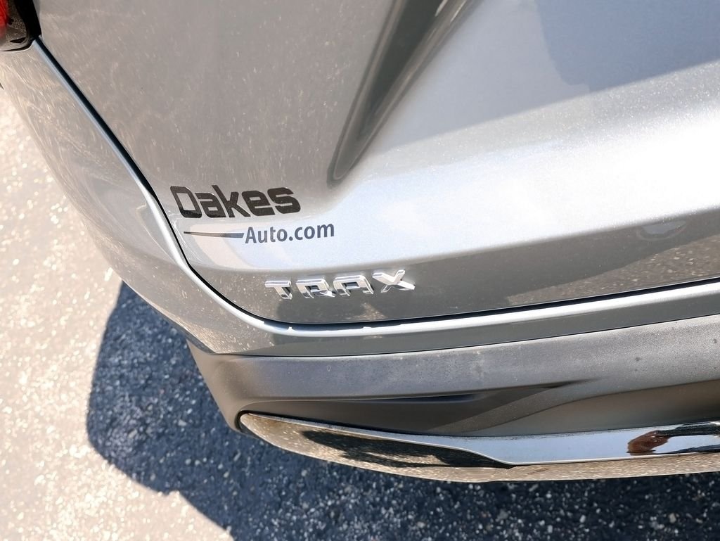 Used 2024 Gray Chevrolet ACTIV image 8