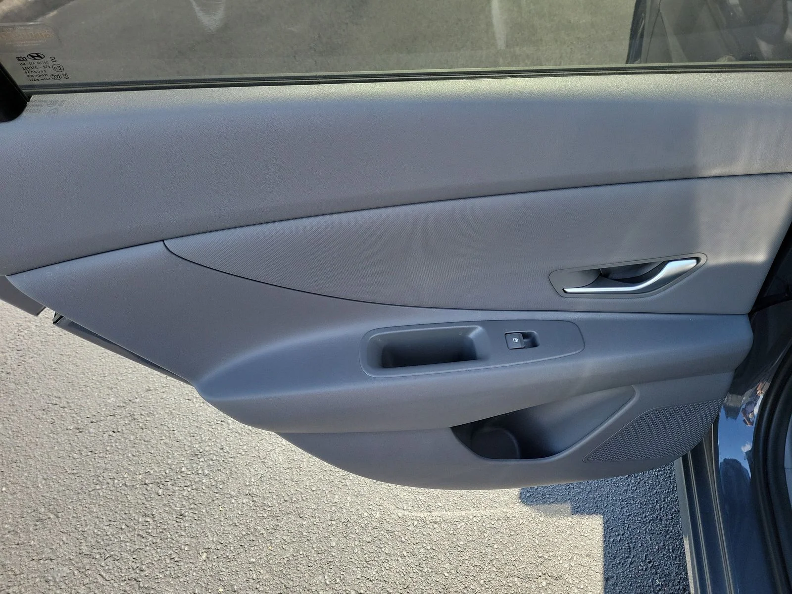 Certified Used 2025 Gray Hyundai SEL Convenience image 8