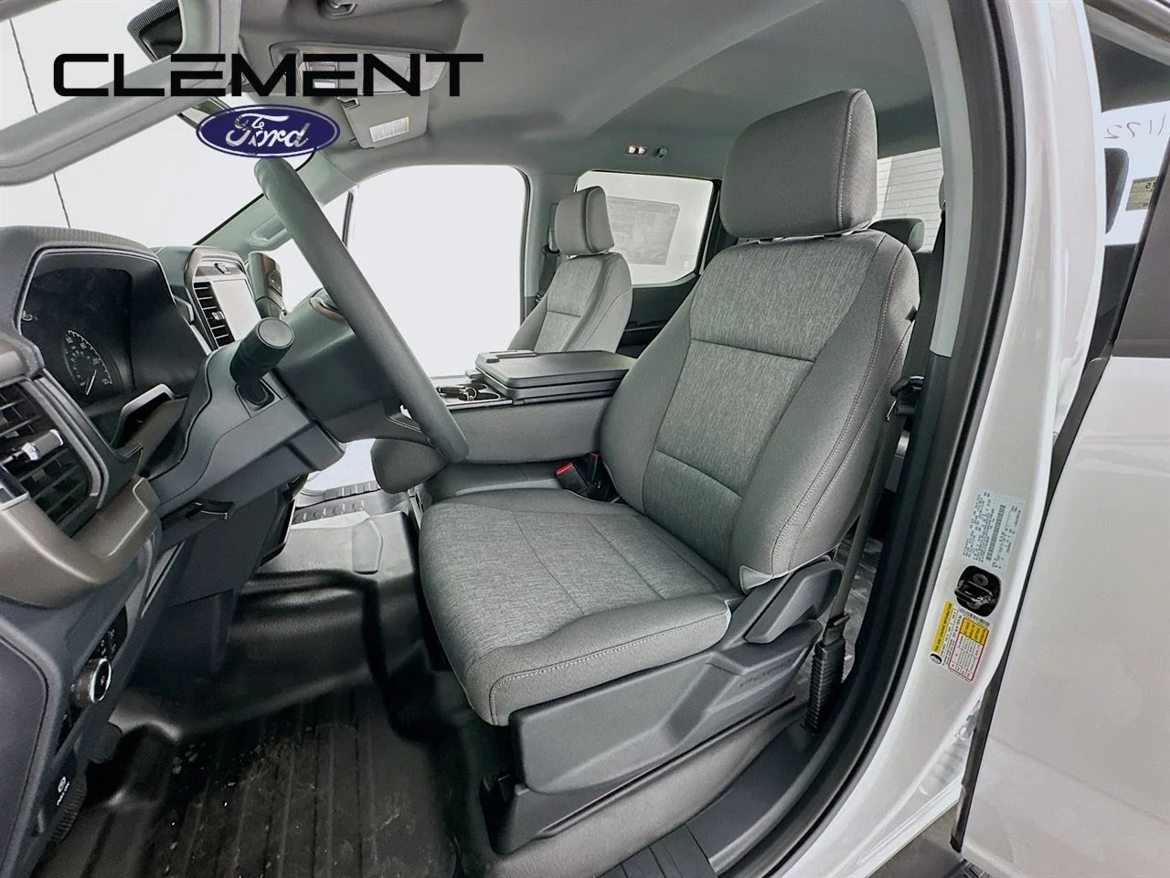 New 2026 Oxford White Ford XL image 25