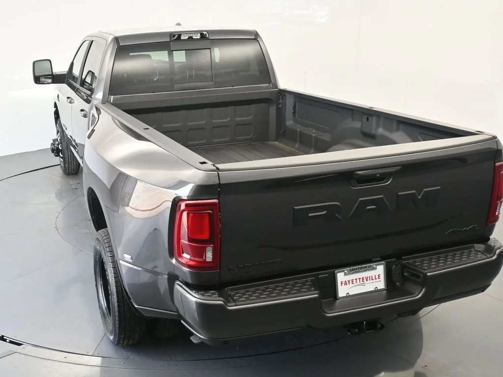New 2026 Granite Crystal Metallic Clear-Coat Exterior Paint RAM Laramie image 32