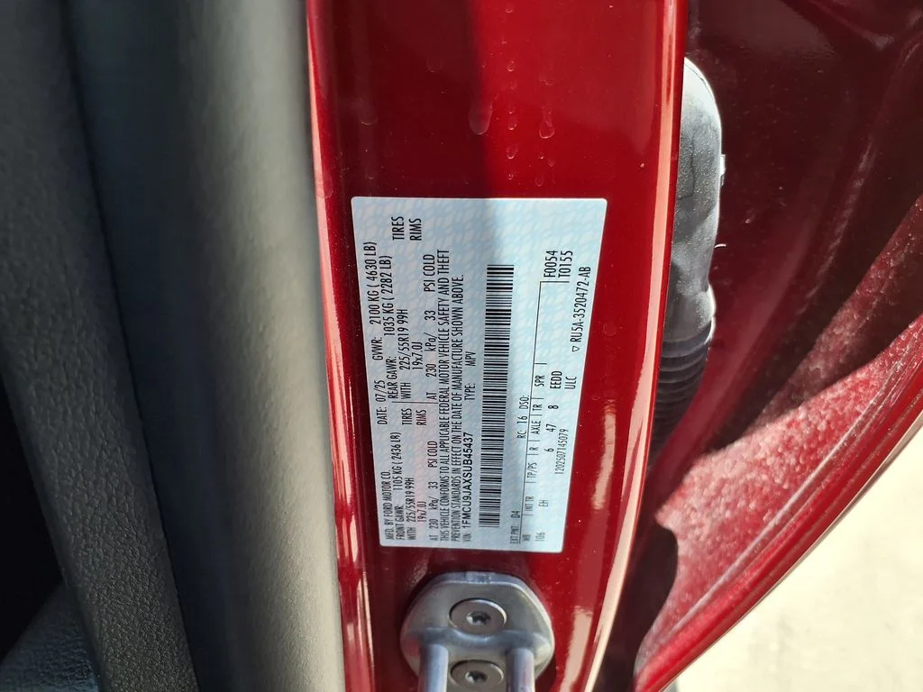 Used 2025 Red Ford Platinum image 40