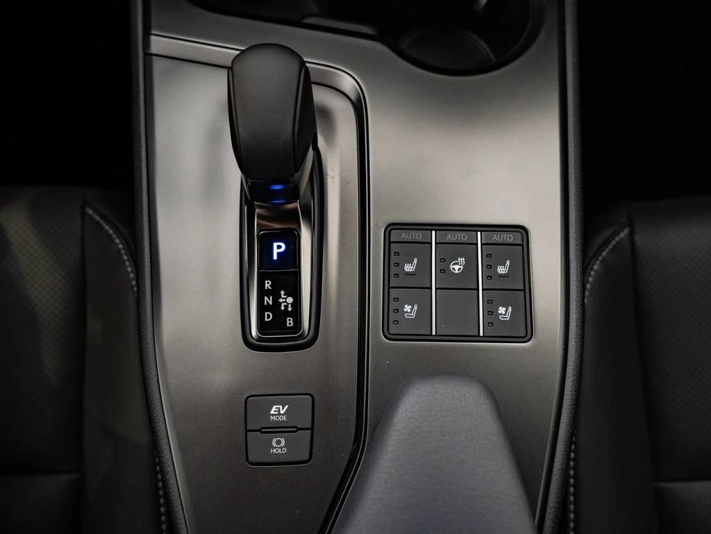 New 2026 Obsidian Roof Lexus 300h F SPORT Design image 38