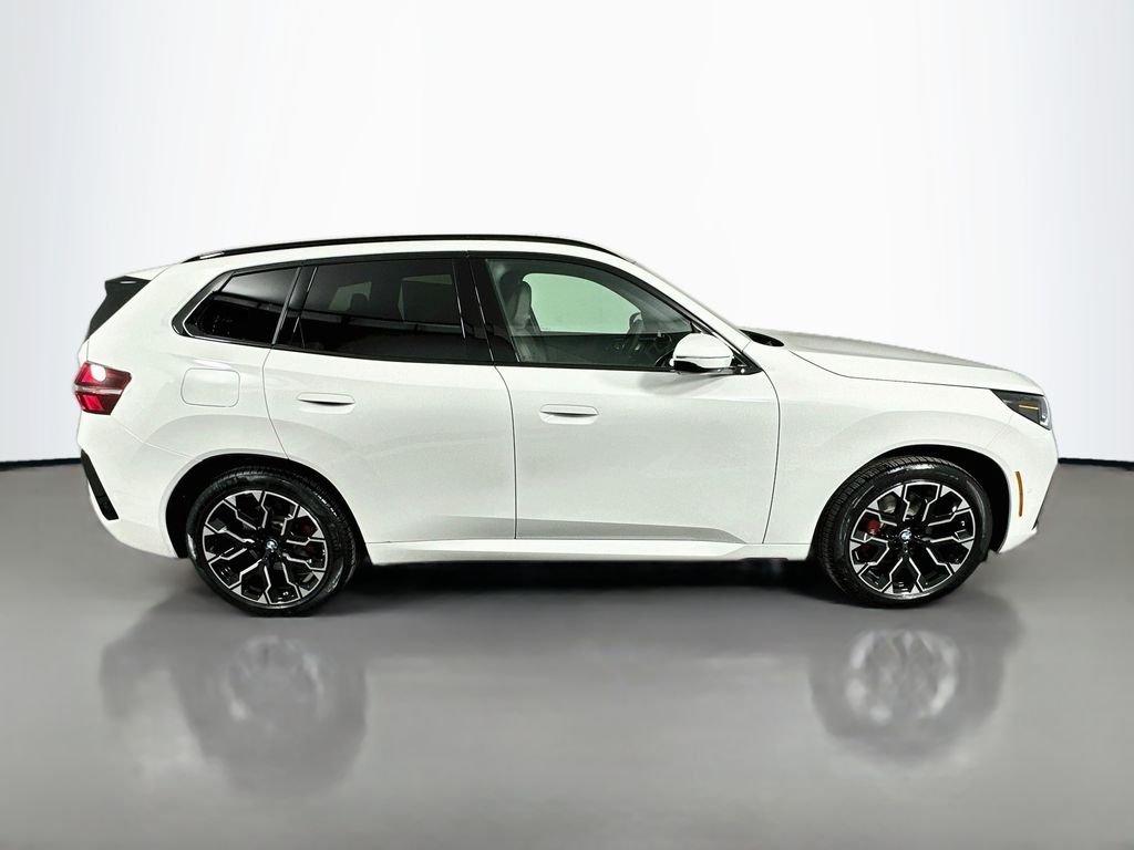 New 2026 Alpine White BMW 30 xDrive image 4
