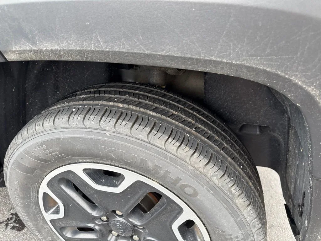 Used 2017 Gray Jeep Trailhawk image 44