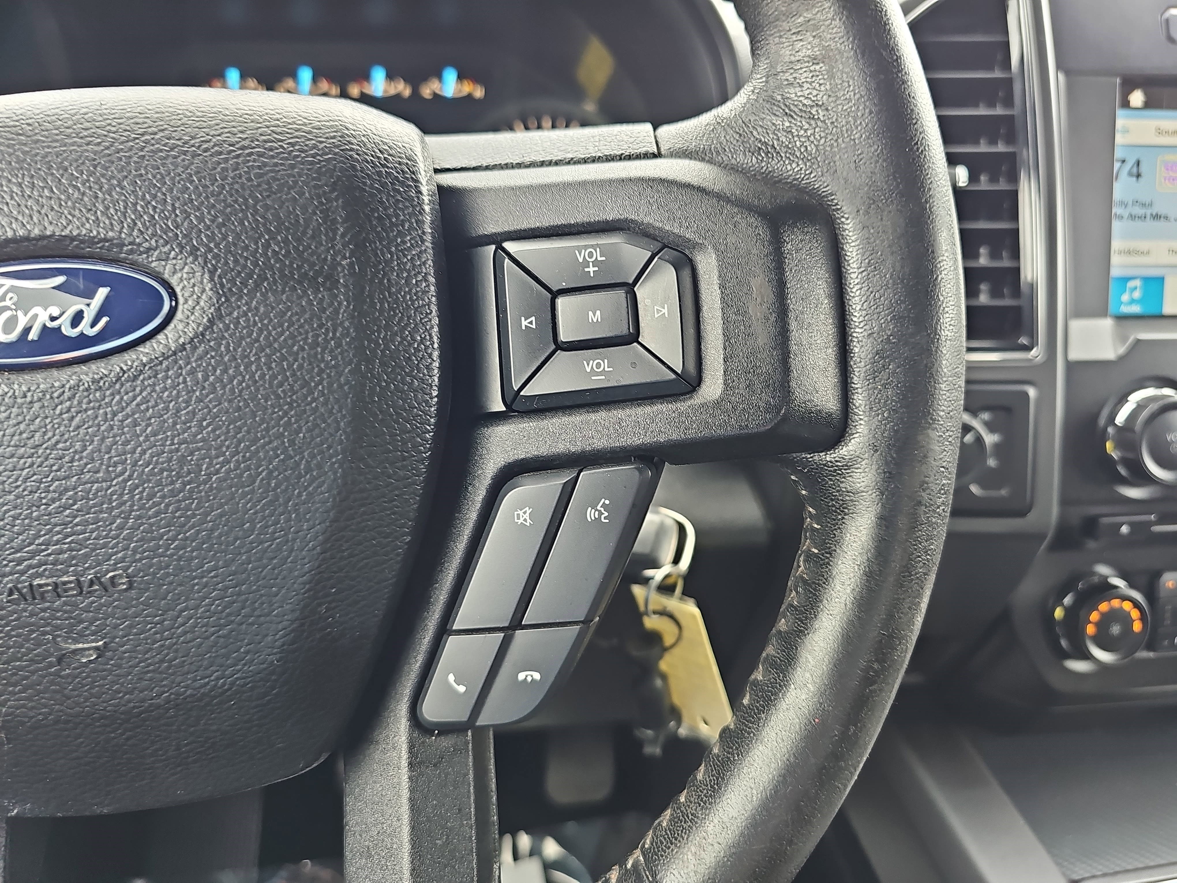 Used 2018 Oxford White Ford XLT image 19