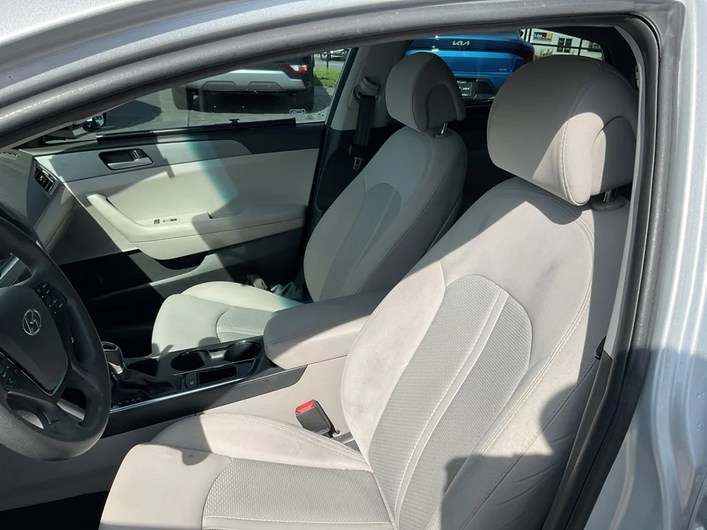 Used 2017 Symphony Silver Hyundai 2.4L image 13