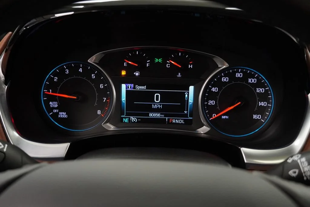 Used 2019 IRIDESCENT PEARL TRICOAT Chevrolet High Country image 19