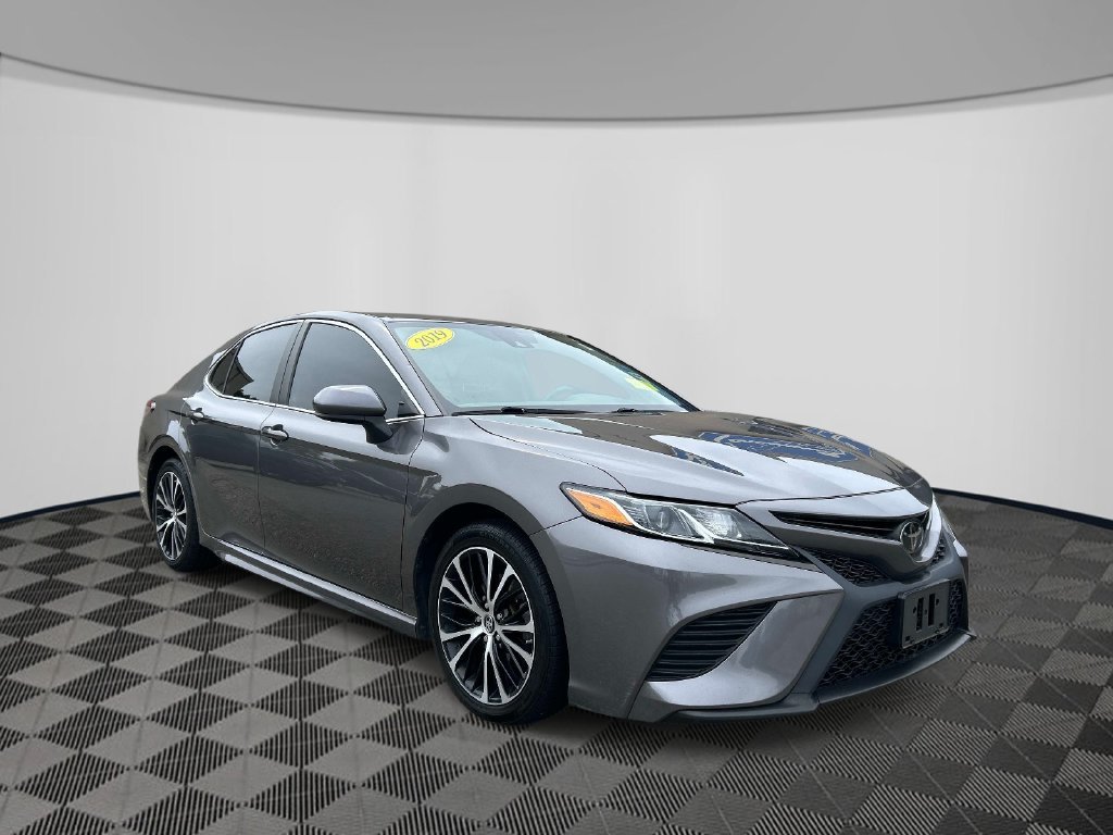 Used 2019 Gray Toyota SE image 7