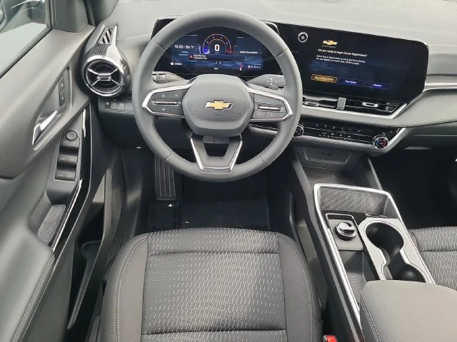 New 2027 Mosaic Black Metallic Chevrolet LT image 15