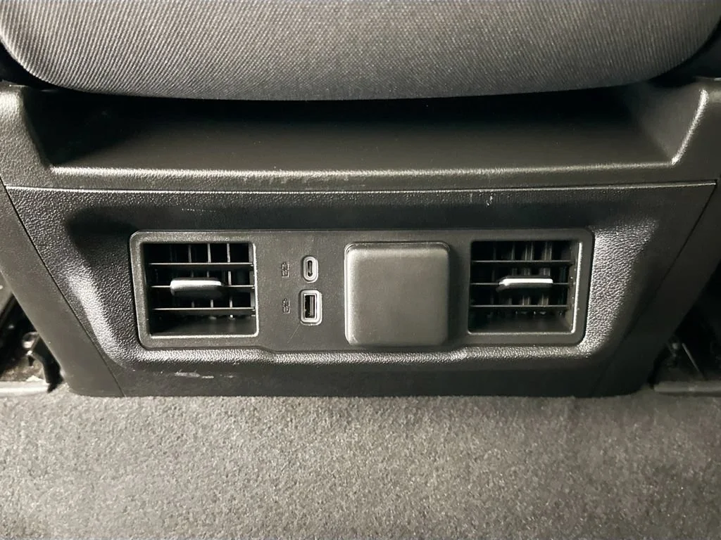 Used 2024 Summit White Chevrolet LT image 18