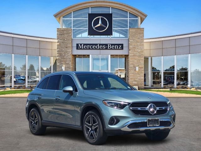 New 2026 Verde Silver Metallic Mercedes-Benz GLC 300 image 6
