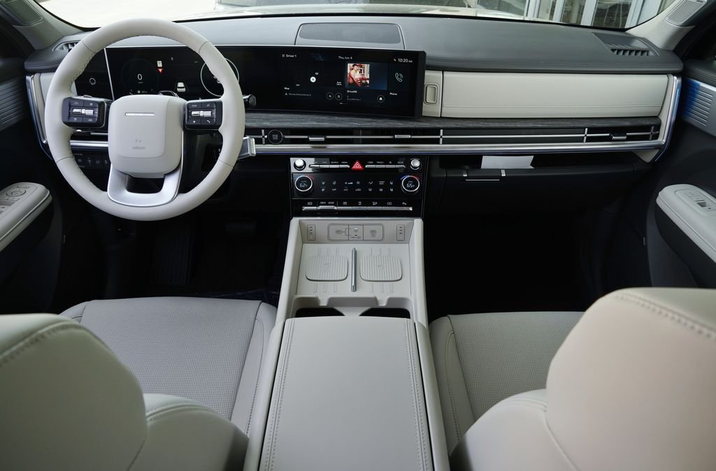 New 2026 Phantom Black Hyundai Limited image 36