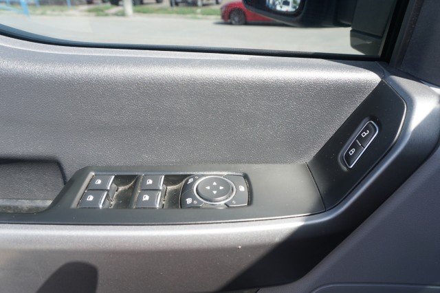 Used 2025 Oxford White Ford XLT image 12